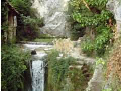 photo de MOUSTIERS STE MARIE - NOCTURNE ARTISANALE